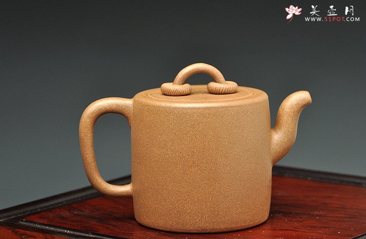 紫砂壶图片：潘小东全手新作 油润老段泥之双圈 敦厚老味足 - 宜兴紫砂壶网