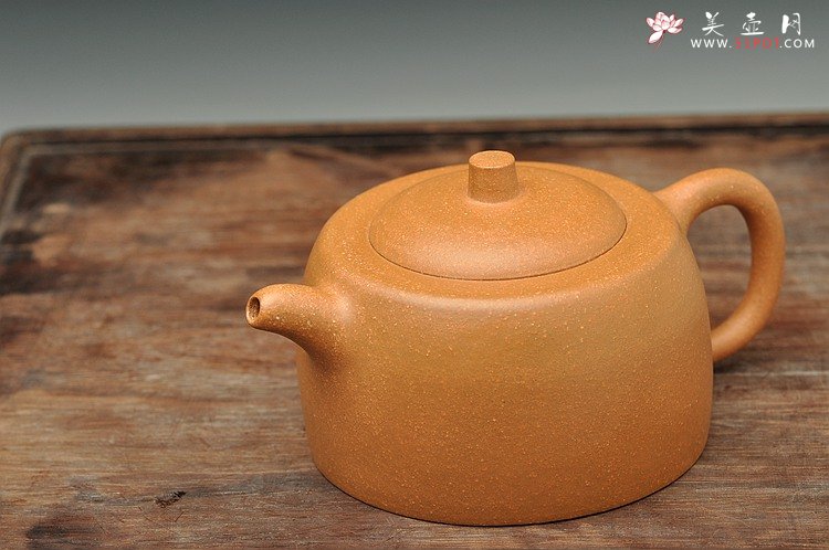 紫砂壶图片：曼生十八式之全手井栏 摹古之作 古朴典雅 - 宜兴紫砂壶网