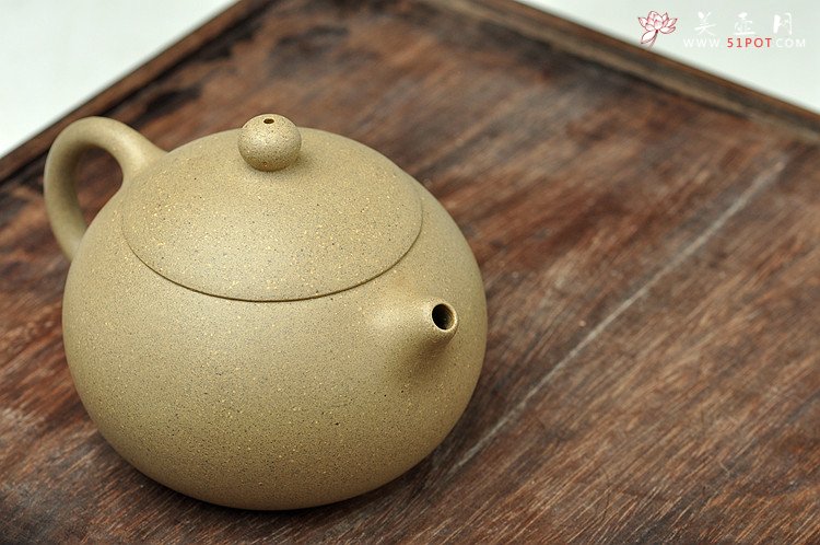 紫砂壶图片：徐亚春新作  全手段泥西施 整体周正耐品 仅此一件 - 宜兴紫砂壶网