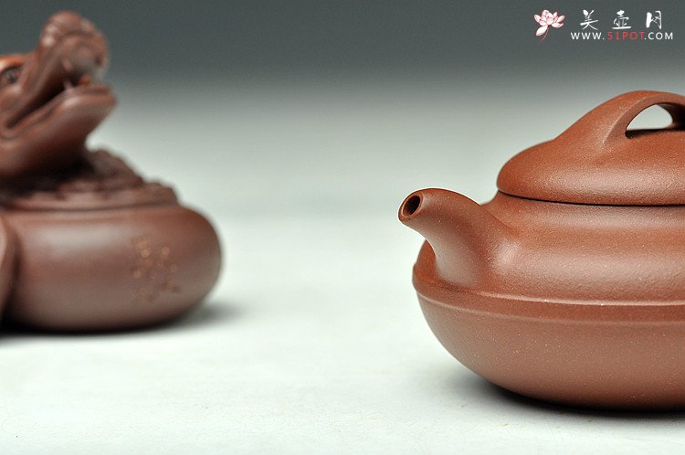 紫砂壶图片：优质青水泥 线圆 传统实用 经典小品 - 宜兴紫砂壶网