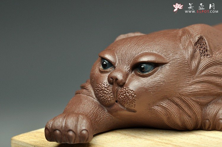 紫砂壶图片：李志刚 御猫 栩栩如生 气势十足 豪华茶宠 - 宜兴紫砂壶网