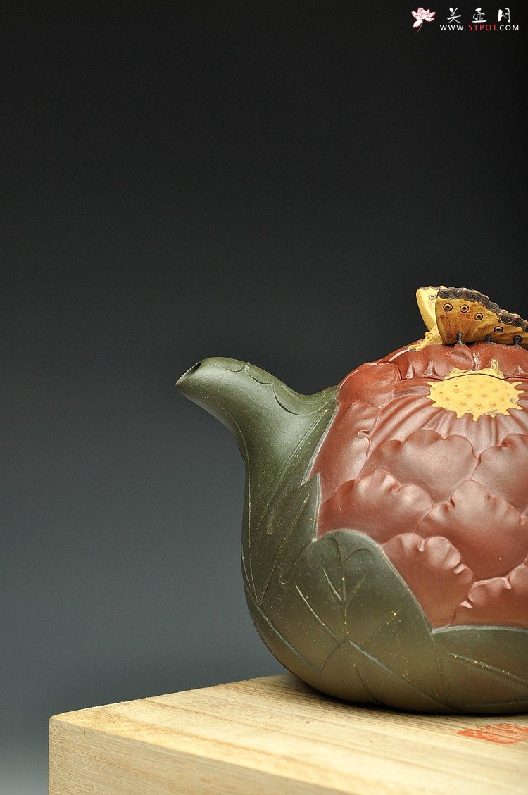 紫砂壶图片：国色天香之牡丹壶 蒋蓉经典款型 - 宜兴紫砂壶网