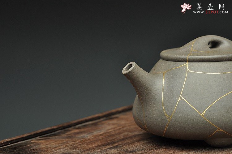 紫砂壶图片：周斌新作 全手真金冰纹大满瓢 高温青灰泥 饱满大气 - 宜兴紫砂壶网