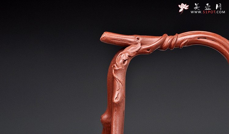 紫砂壶图片：花货奇才顾正芳 扛鼎之作 全手工丰裕提梁 飘逸大气 - 宜兴紫砂壶网