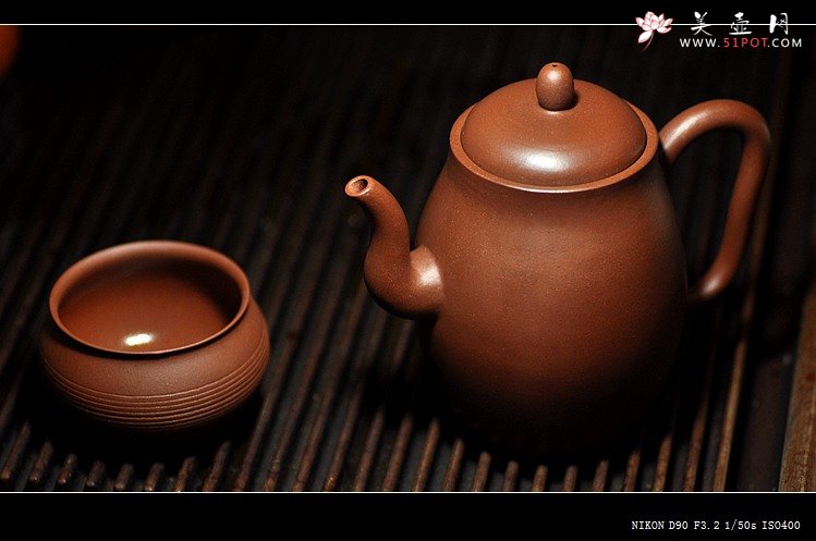 紫砂壶图片：敦厚古风 潘小东全手新作 君冠 耐品实用 - 宜兴紫砂壶网