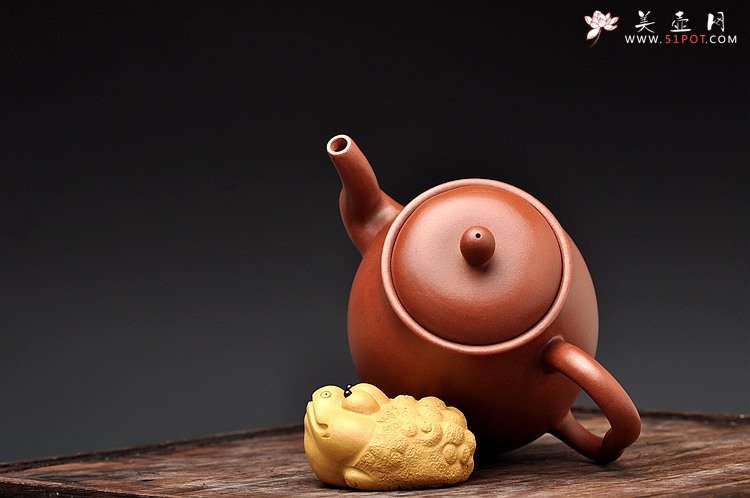 紫砂壶图片：敦厚古风 潘小东全手新作 君冠 耐品实用 - 宜兴紫砂壶网