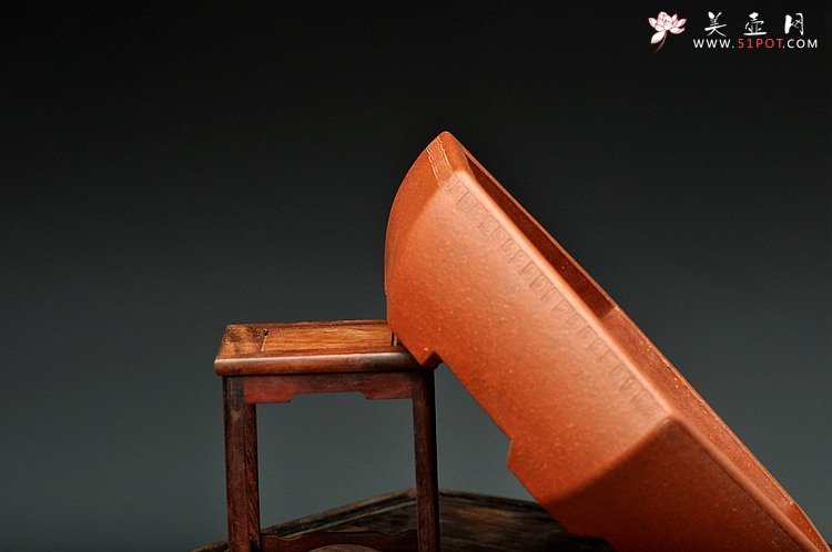 紫砂壶图片：张秋平全手六方花盆 回纹装饰 - 宜兴紫砂壶网