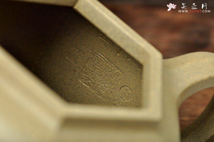 紫砂壶图片：许学军全手工二等奖获奖作品 全手六方井泉  经典代表作 - 宜兴紫砂壶网