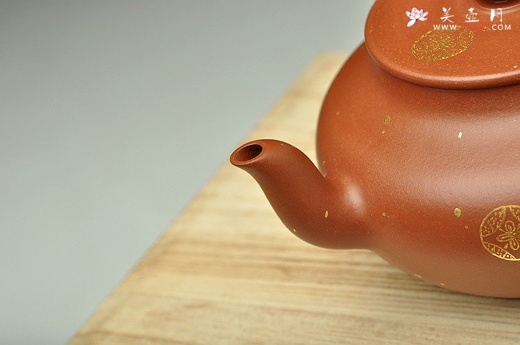 紫砂壶图片：曲峰新品 简洁明朗 全手金色年华 做工精致 - 宜兴紫砂壶网