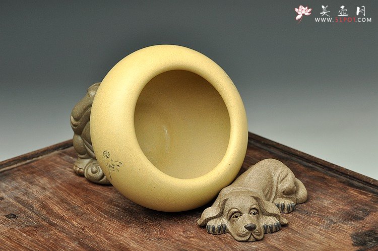 紫砂壶图片：天水牛 知了 蟋蟀 生动形象 文玩杂项 手工精品薄胎一捺底笔洗 - 宜兴紫砂壶网