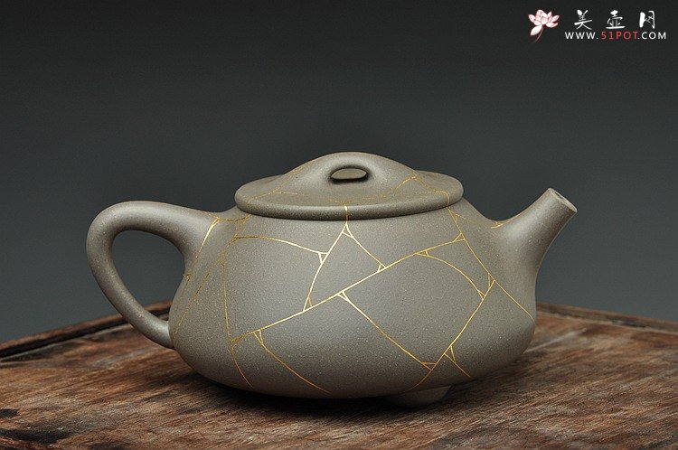 紫砂壶图片：周斌新作 全手真金冰纹大满瓢 高温青灰泥 饱满大气 - 宜兴紫砂壶网