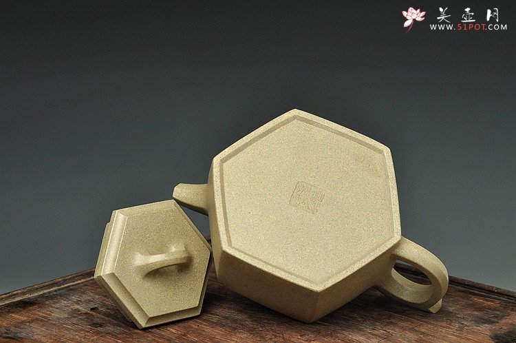 紫砂壶图片：许学军全手工二等奖获奖作品 全手六方井泉  经典代表作 - 宜兴紫砂壶网