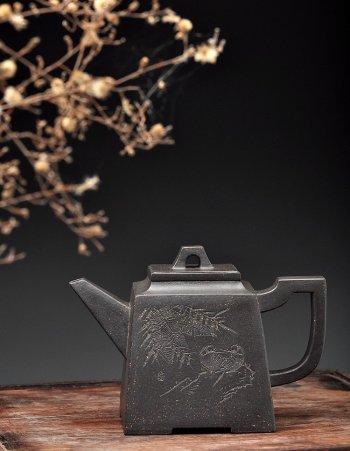 紫砂壶图片：史金妹最新全手镶片力作 志在四方 高俊大气 国大师李昌鸿装饰 - 宜兴紫砂壶网