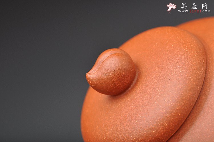 紫砂壶图片：美壶特惠之降坡泥圣桃套壶 加量不加价 庆双节 - 宜兴紫砂壶网