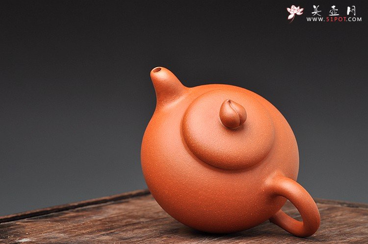 紫砂壶图片：美壶特惠之降坡泥圣桃套壶 加量不加价 庆双节 - 宜兴紫砂壶网