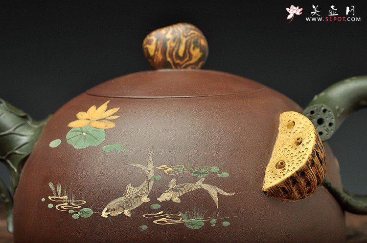 紫砂壶图片：崔巍健最新原创作品  荷塘月色 鱼戏莲叶东鱼戏莲叶西o(∩_∩)o  - 宜兴紫砂壶网