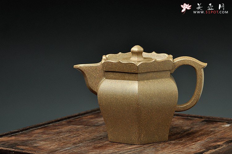 紫砂壶图片：庄严肃穆砂中佛 青灰段砂 老味具显 大僧帽 - 宜兴紫砂壶网