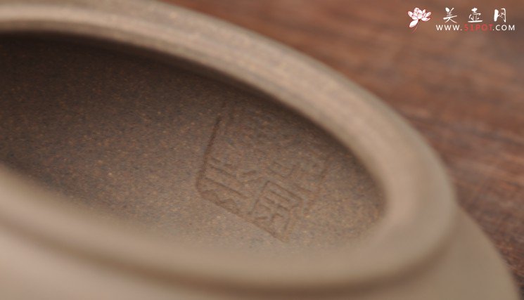 紫砂壶图片：光素佳作 线条流畅 优雅耐品  全手澄心 小清新~ - 宜兴紫砂壶网