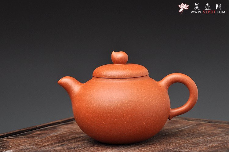 紫砂壶图片：美壶特惠之降坡泥圣桃套壶 加量不加价 庆双节 - 宜兴紫砂壶网
