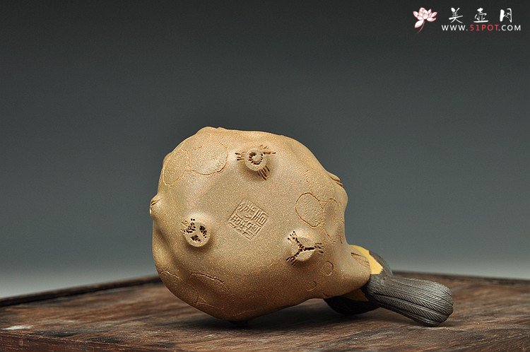 紫砂壶图片：许卫星 喜上眉梢公道杯 栩栩如生 别有情趣 - 宜兴紫砂壶网