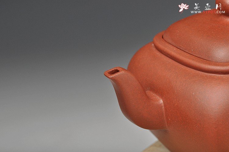 紫砂壶图片：追慕鸣远 质朴大方 代表作  全手无垢 许国良装饰 - 宜兴紫砂壶网
