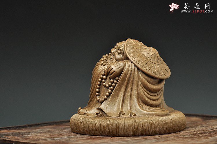 紫砂壶图片：古铜泥 凌爱军 达摩 获奖精品 衣纹和表情都惟妙惟肖 - 宜兴紫砂壶网