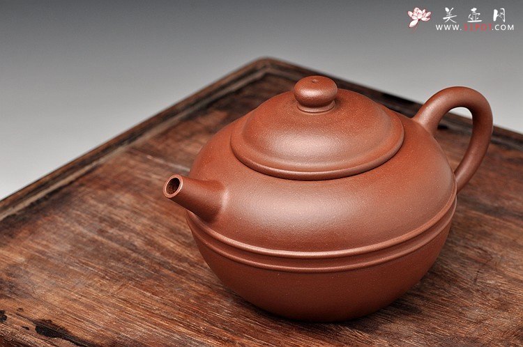 紫砂壶图片：潘小东全手新作 追慕古韵  明式腰线  - 宜兴紫砂壶网