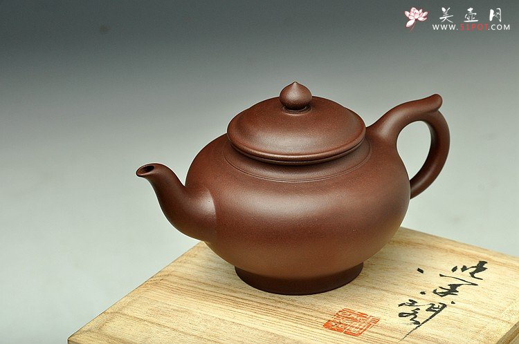 紫砂壶图片：飘然仙逸 清灵静美 全手笑樱 老紫泥 - 宜兴紫砂壶网