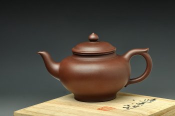 紫砂壶图片：飘然仙逸 清灵静美 全手笑樱 老紫泥 - 宜兴紫砂壶网