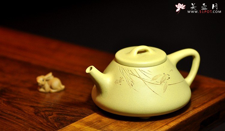紫砂壶图片：素雅文气 骨格清奇 本山绿之兰花子冶石瓢 - 宜兴紫砂壶网
