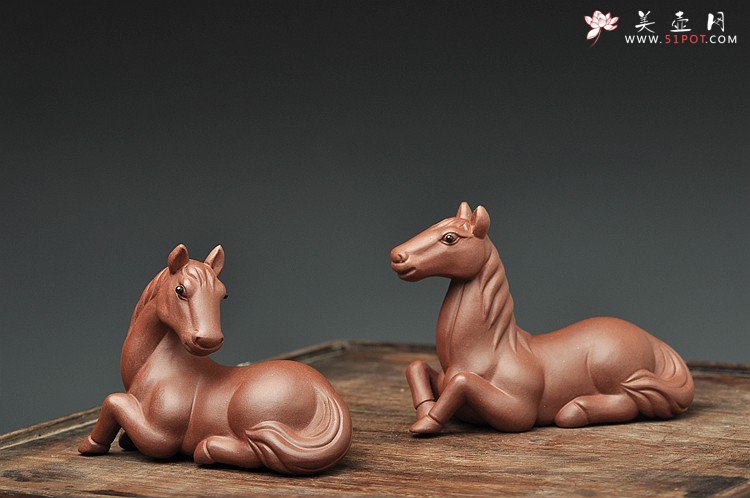 紫砂壶图片：一对马到成功o(∩_∩)o  神态不错~ - 宜兴紫砂壶网