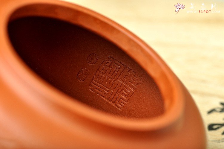 紫砂壶图片：今日方知心是佛~ 器形端庄周正 全手桑扁 一花一世界 - 宜兴紫砂壶网