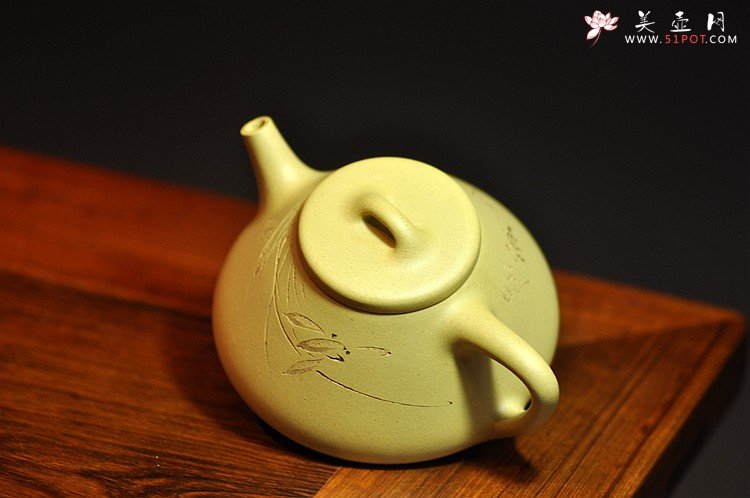 紫砂壶图片：素雅文气 骨格清奇 本山绿之兰花子冶石瓢 - 宜兴紫砂壶网