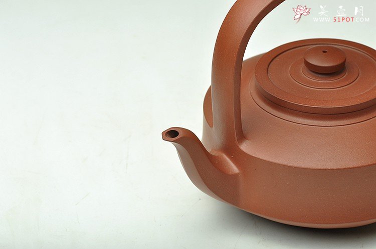 紫砂壶图片：曲峰秋冬新作 国宝器形之提璧 形神兼备 气韵流畅 老红皮龙仅此一件 - 宜兴紫砂壶网