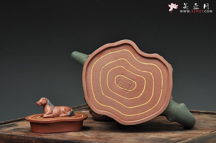 紫砂壶图片：恭贺新春 造型独特 构思巧妙  马上封侯 送礼自玩佳品~ - 宜兴紫砂壶网