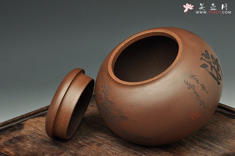 紫砂壶图片：珠圆玉润之游云 文房茶叶罐 - 宜兴紫砂壶网