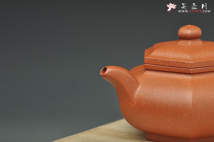 紫砂壶图片：线条清晰，块面挺快 全手藏六方  - 宜兴紫砂壶网