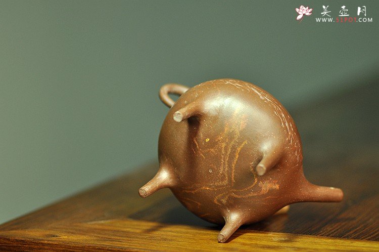 紫砂壶图片：全手工茶宠 文房水注~ 独角兽和短嘴小猪~ - 宜兴紫砂壶网