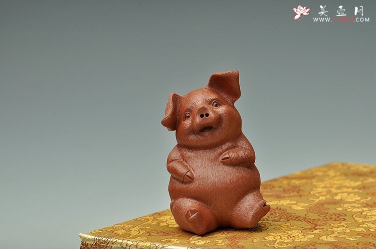 紫砂壶图片：欢乐福猪o(∩_∩)o 一家亲 - 宜兴紫砂壶网