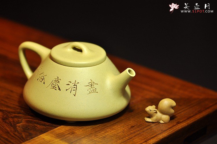 紫砂壶图片：素雅文气 骨格清奇 本山绿之兰花子冶石瓢 - 宜兴紫砂壶网