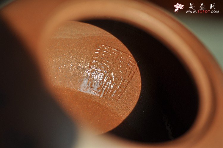 紫砂壶图片：得趣之作 国师吴优良双刀装饰 全手曼生吉瓜 优质紫泥 - 宜兴紫砂壶网