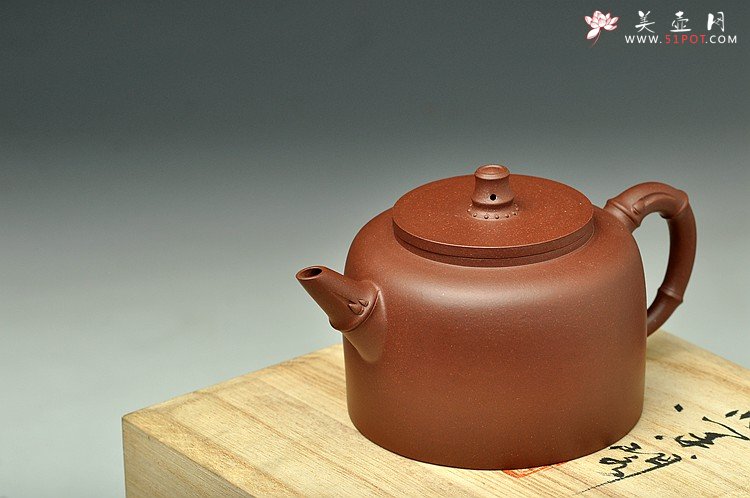紫砂壶图片：清秀俊雅 简练大方 剑流清竹 - 宜兴紫砂壶网