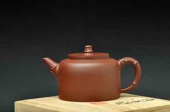 紫砂壶图片：清秀俊雅 简练大方 剑流清竹 - 宜兴紫砂壶网