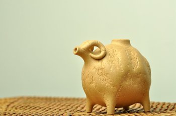 紫砂壶图片：~ 可爱的文房水注~萌茶宠之吉羊 - 宜兴紫砂壶网