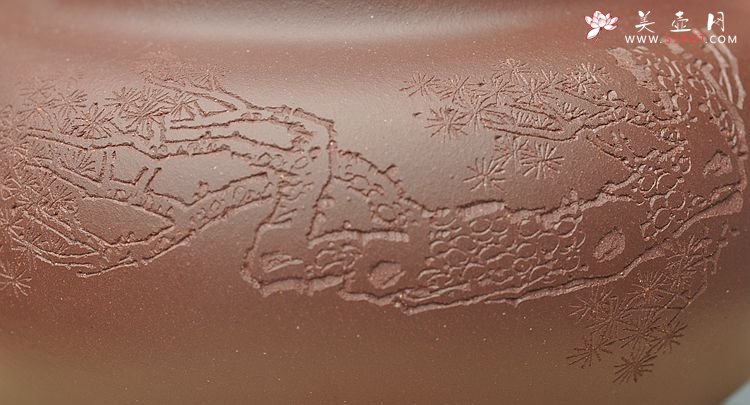 紫砂壶图片：张听刚装饰 双刀老辣 饱满大气 全手大掇只 - 宜兴紫砂壶网