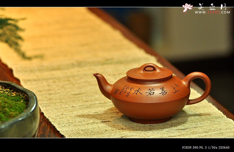 紫砂壶图片：文气佳作 线条优美 富有逸趣 值得雅藏 红泥合欢 - 宜兴紫砂壶网