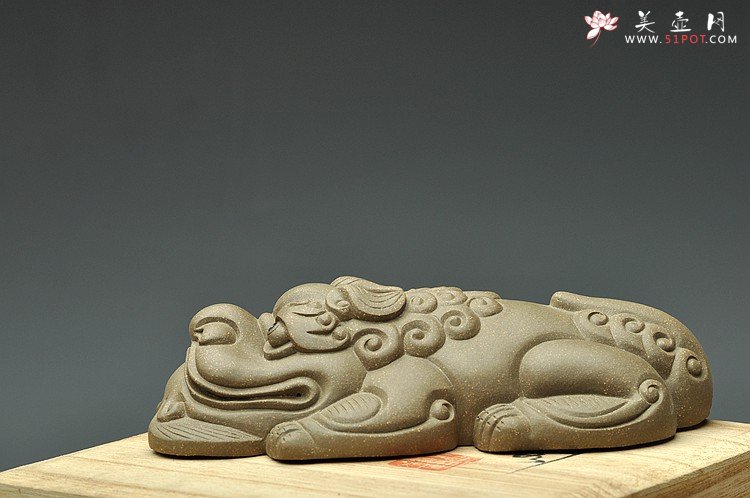 紫砂壶图片：镇宅茶宠 敦厚可爱 坐正 - 宜兴紫砂壶网