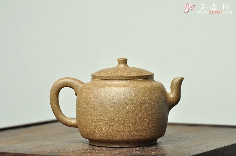 紫砂壶图片：摹古之作  全手墨林小壶 - 宜兴紫砂壶网