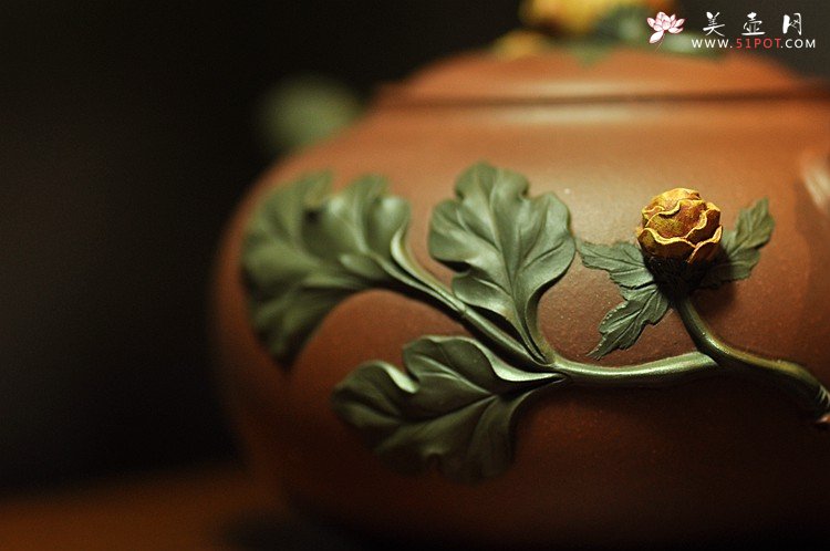 紫砂壶图片：国色天香~写生造型  牡丹 孙伟强张新亚合作原创作品 - 宜兴紫砂壶网