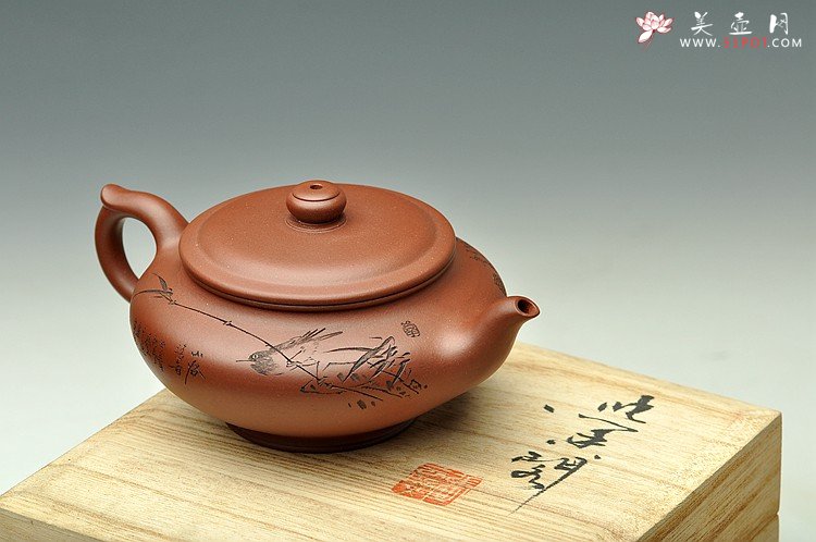 紫砂壶图片：张云熙最新作品 线条流畅 凤鸣 - 宜兴紫砂壶网